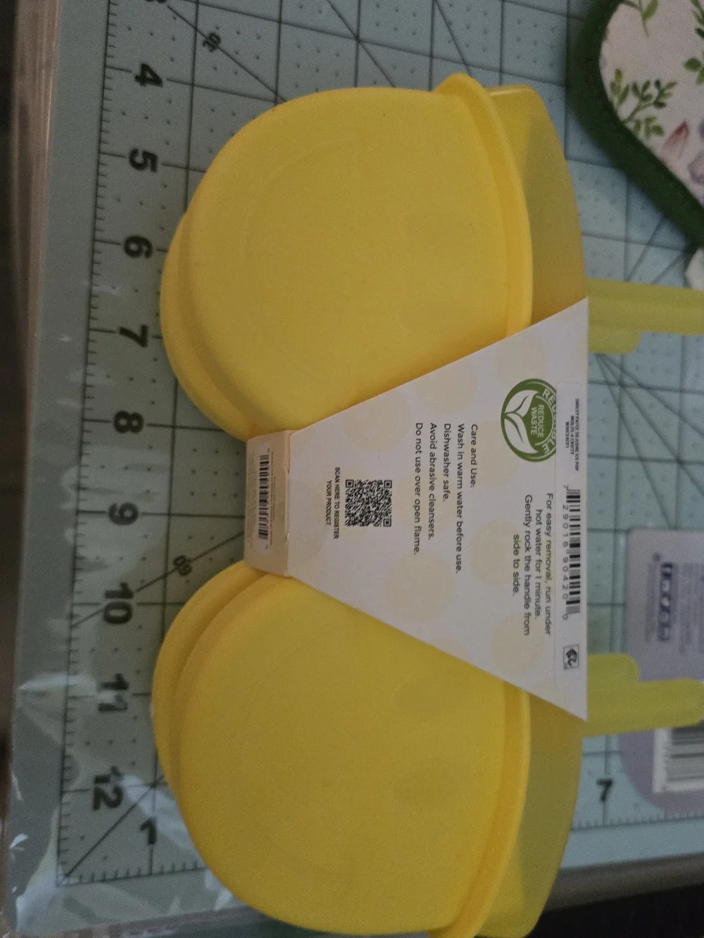 Smiley Face Freezer Pops Mold - Yellow